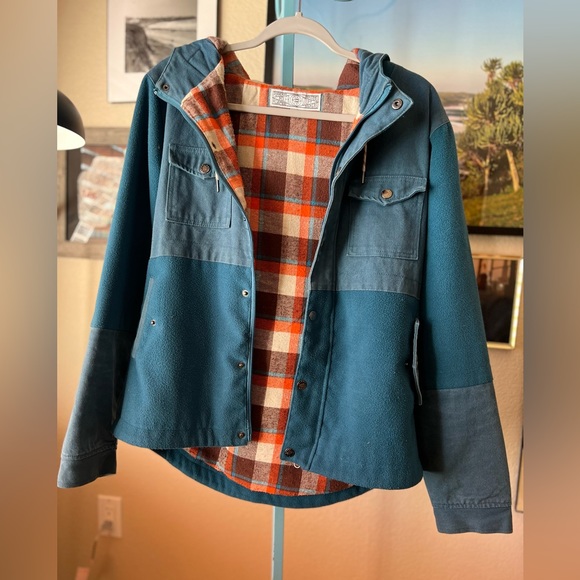 Poler jacket - Picture 3 of 5